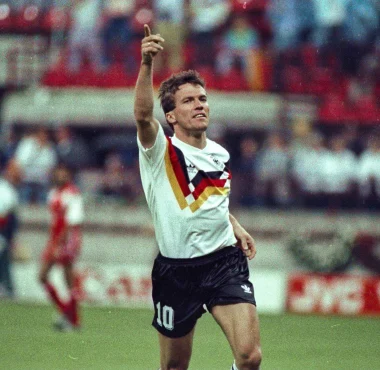 Lothar Matthaus: Legenda Sepak Bola Jerman yang Tak Terlupakan