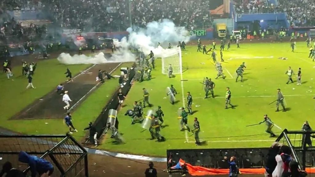 Tragedi-Tragedi Kelam yang Mencemari Lapangan Hijau